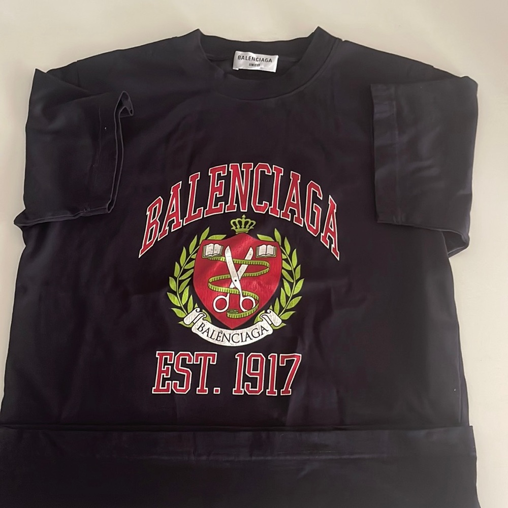 Balenciaga Women’s Tee XS (Unisex)